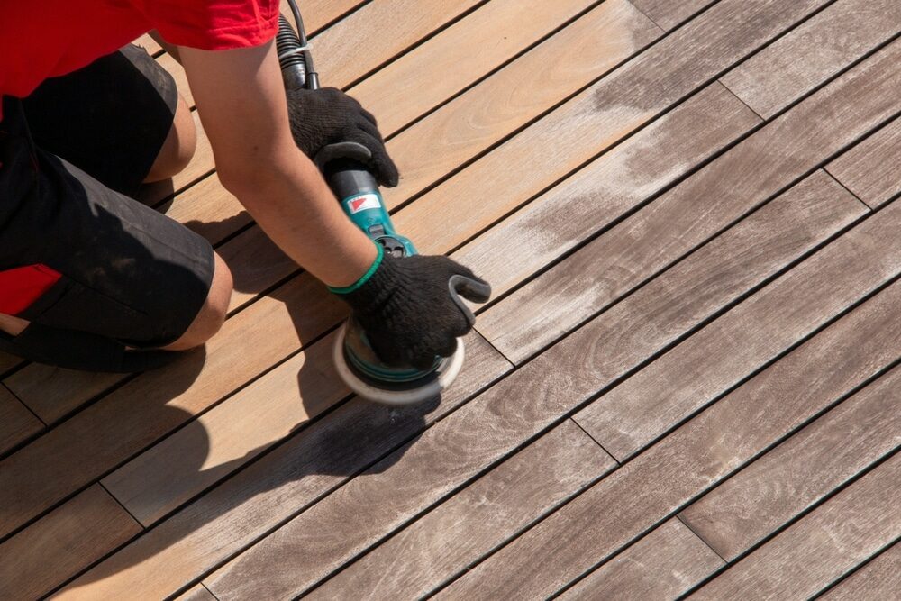 Deck Sanding